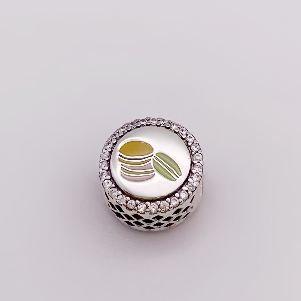 Pandora gravable Macaron Charm